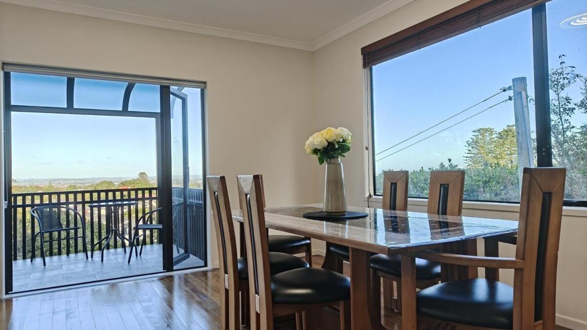 オークランド Hidden Oasis In Epsom With Panoramic Viewヴィラ エクステリア 写真